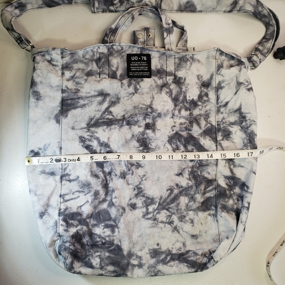 UO - 76 Tie Dye Large Tote Bag #003/47 - Picture 15 of 16